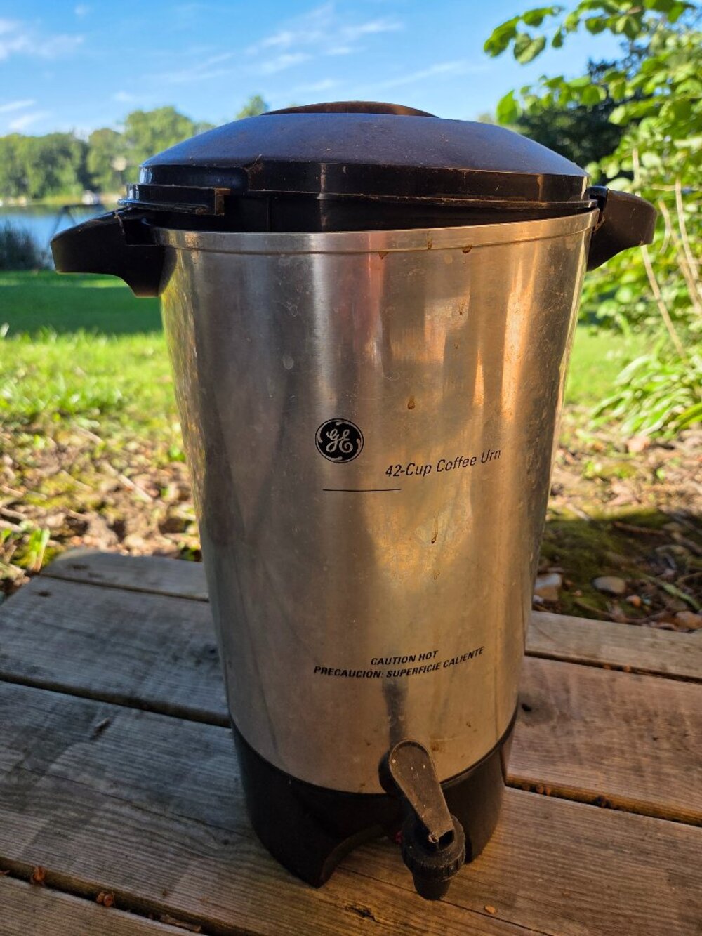 GE 42 Cup Stainless Coffee Urn, Perfect for Parties